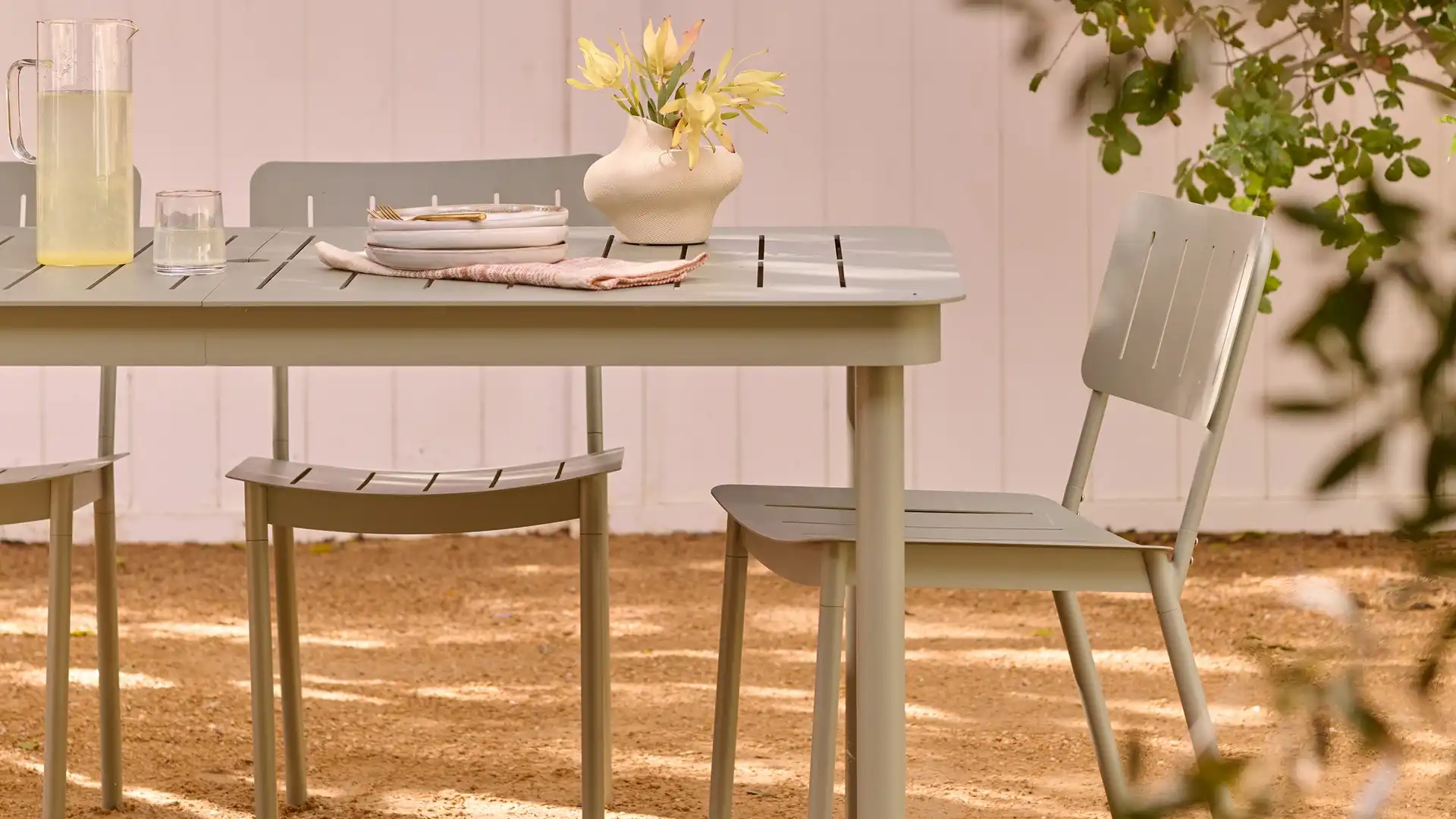 Relay Outdoor Dining Table & Chairs Set