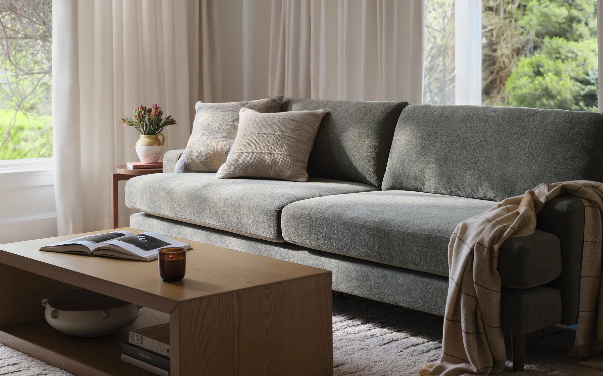 Ember Pro 3-Seat Sofa (96\")