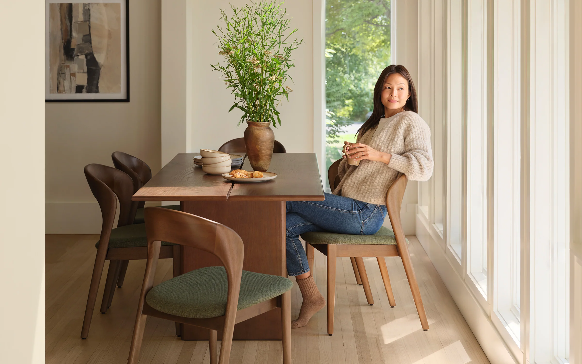 Gallery Dining Table
