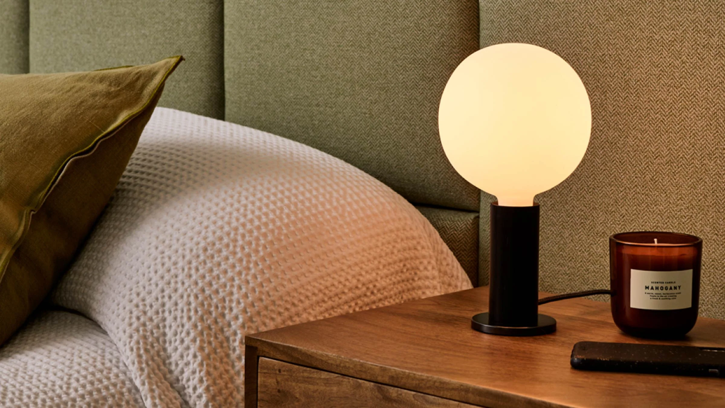Knuckle Table Lamp